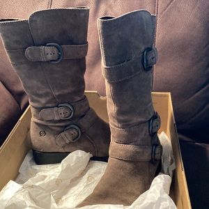 Good used condition Born Boots